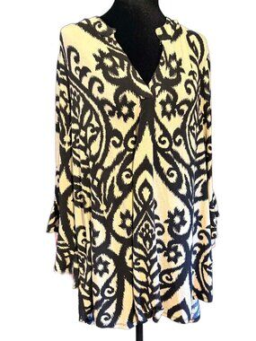 Honeyme Black and Cream Abstract Henley